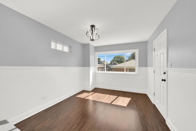 7245 S Washtenaw Avenue 2, Chicago, IL 60629