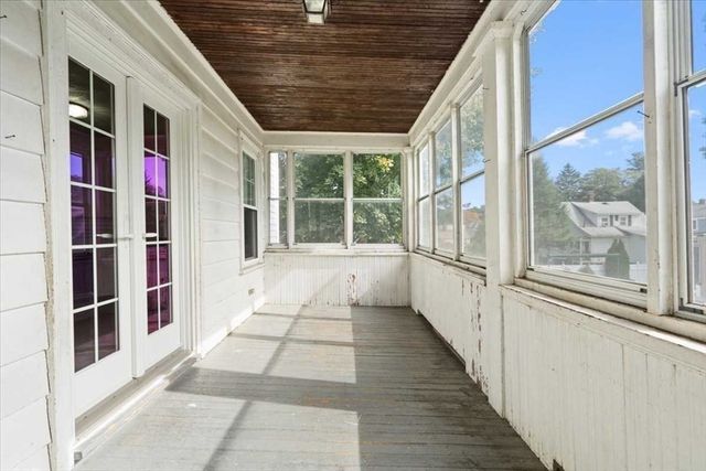 28 Cascade Rd, Worcester, MA 01602