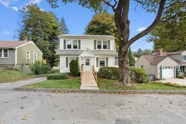 28 Cascade Rd, Worcester, MA 01602