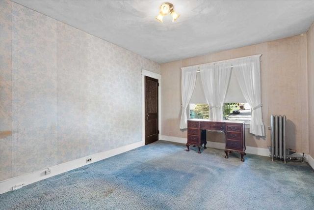 28 Cascade Rd, Worcester, MA 01602