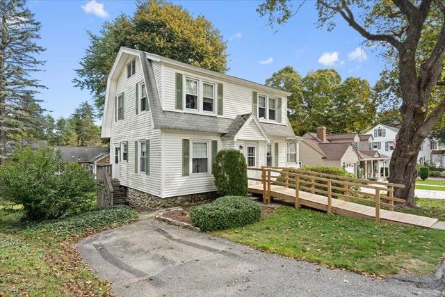 28 Cascade Rd, Worcester, MA 01602