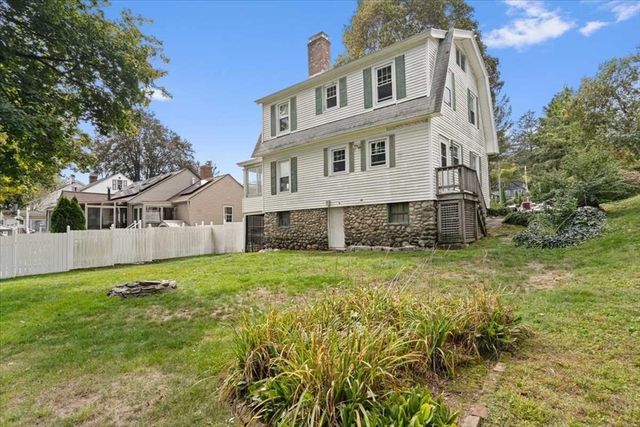 28 Cascade Rd, Worcester, MA 01602