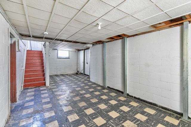 1734 45th Street, Des Moines, IA 50310