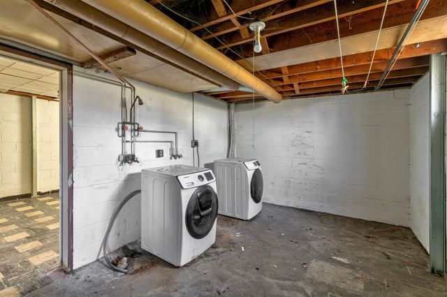 1734 45th Street, Des Moines, IA 50310