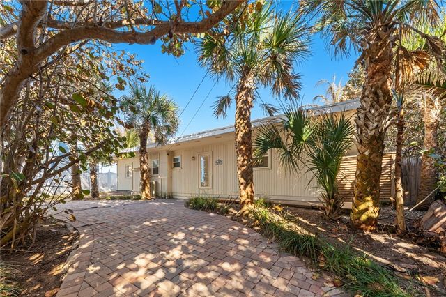 9556 Doubloon Drive, Vero Beach, FL 32963
