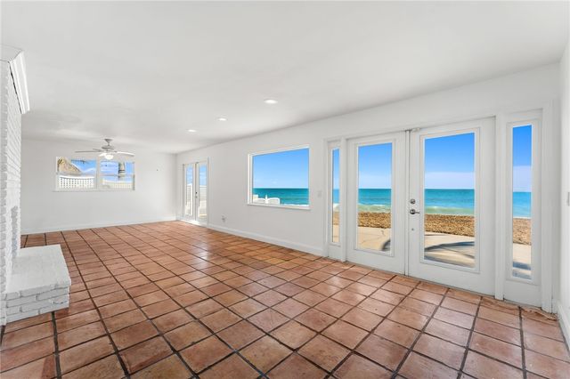 9556 Doubloon Drive, Vero Beach, FL 32963