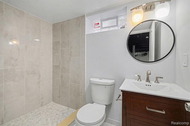 207 Saint Louis Street, Ferndale, MI 48220