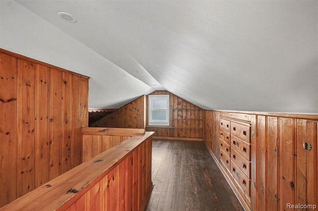 207 Saint Louis Street, Ferndale, MI 48220