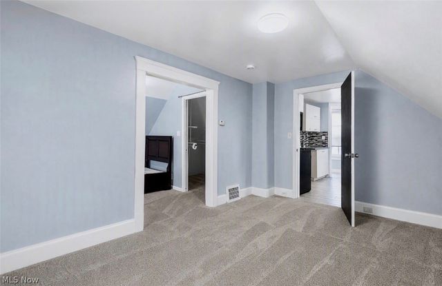 3577 W 46, Cleveland, OH 44102