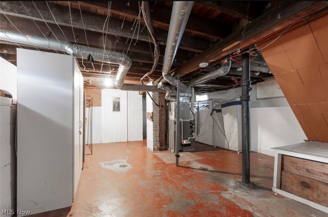 3577 W 46, Cleveland, OH 44102