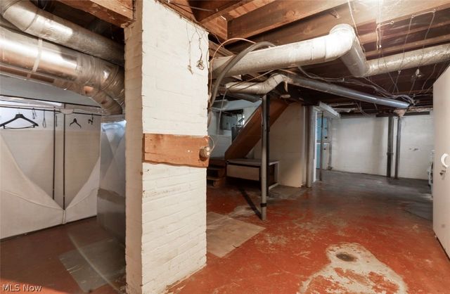 3577 W 46, Cleveland, OH 44102