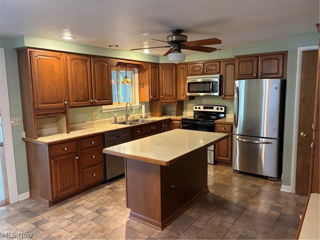 309 Bell Avenue, Columbiana, OH 44408