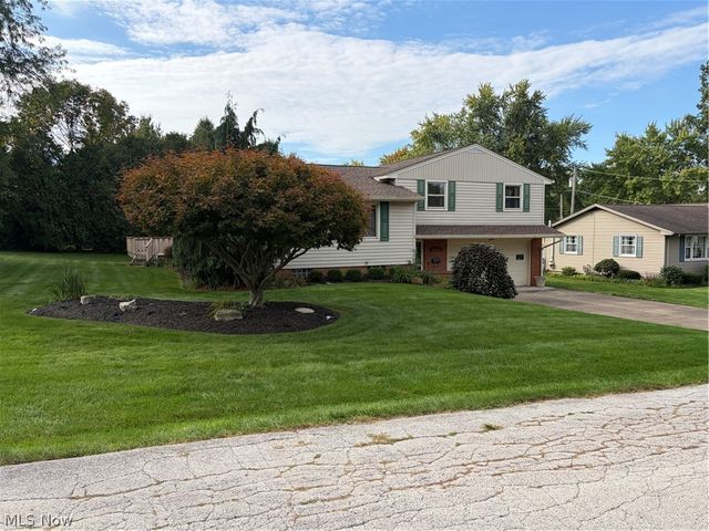 309 Bell Avenue, Columbiana, OH 44408