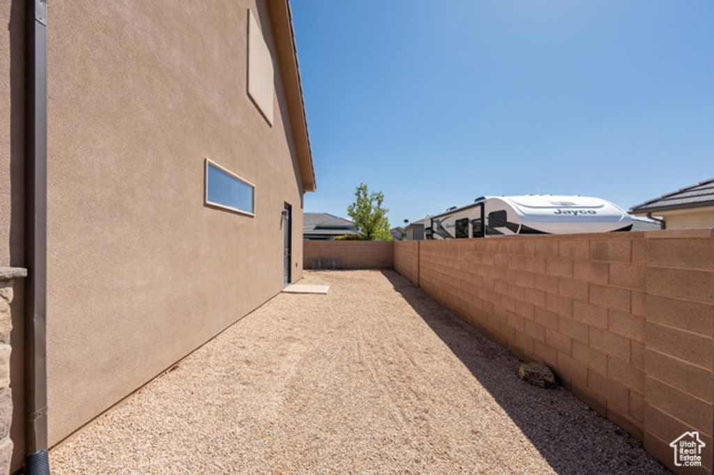 Image 40 of property listing at 2546 E 3000 CIR, St. George, UT 84790