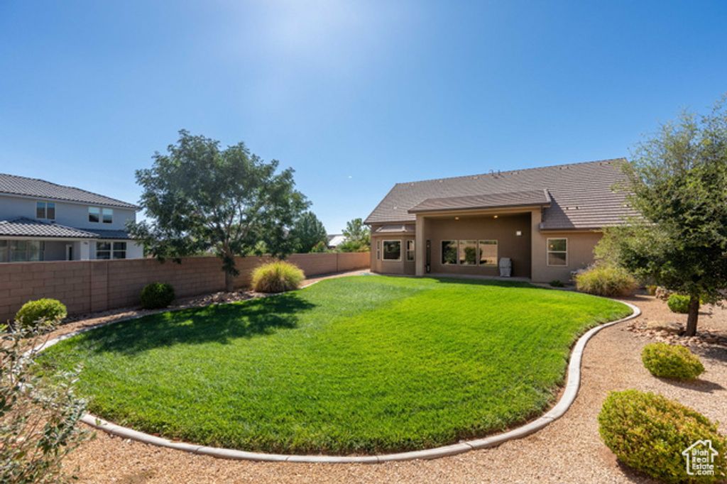 Image 44 of property listing at 2546 E 3000 CIR, St. George, UT 84790