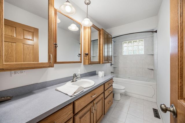 9765 261st Avenue NW, Zimmerman, MN 55398