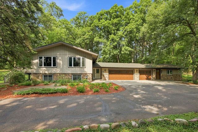 9765 261st Avenue NW, Zimmerman, MN 55398