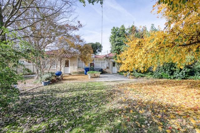 4042 N Maroa Avenue, Fresno, CA 93704