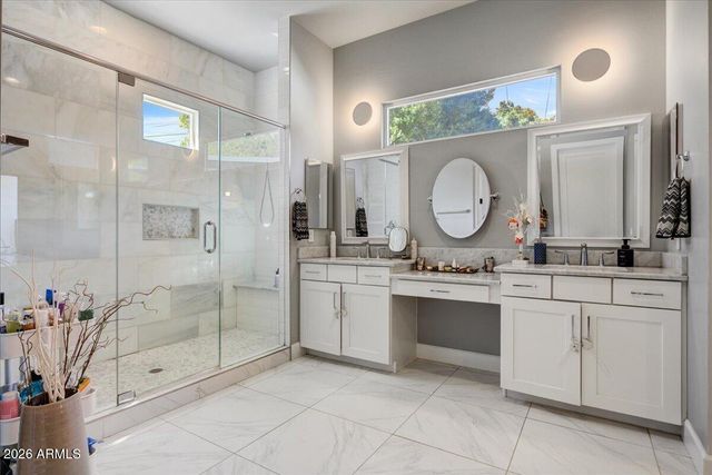 4528 N 39th Place, Phoenix, AZ 85018