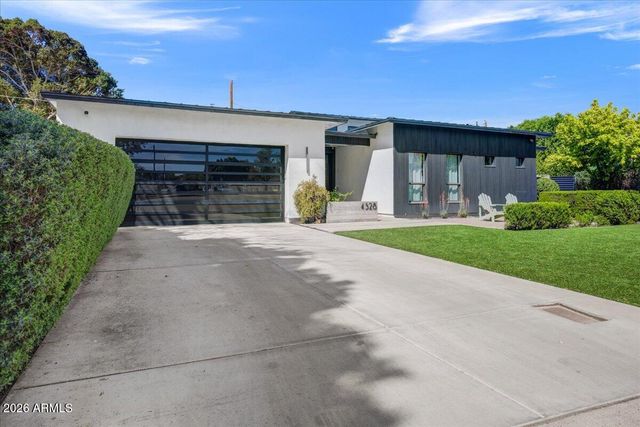 4528 N 39th Place, Phoenix, AZ 85018