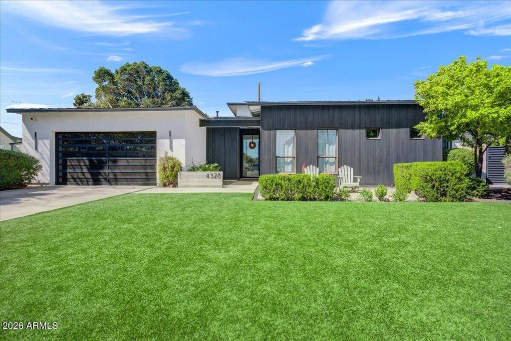 4528 N 39th Place, Phoenix, AZ 85018