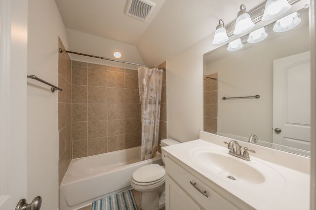 4032 Alpine Rose Court, Fort Worth, TX 76262