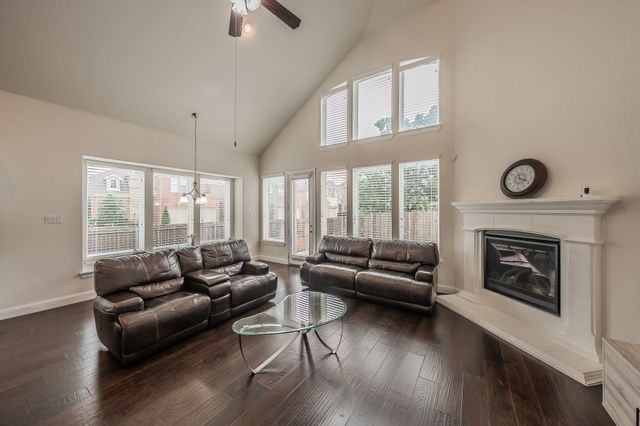 4032 Alpine Rose Court, Fort Worth, TX 76262