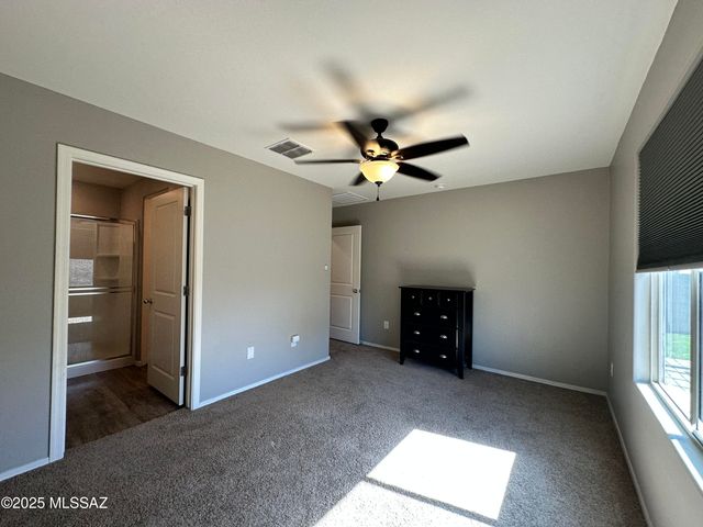 5992 S Antrim Loop, Tucson, AZ 85706