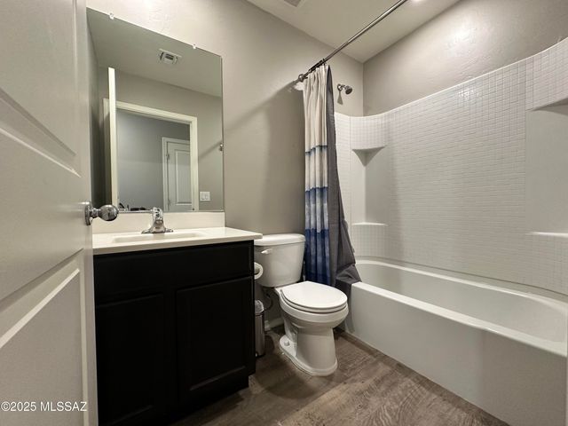 5992 S Antrim Loop, Tucson, AZ 85706