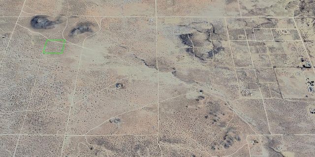21500 E Avenue P4, Pearblossom, CA 93553