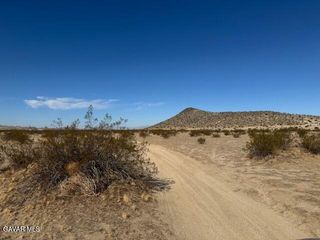 21500 E Avenue P4, Pearblossom, CA 93553