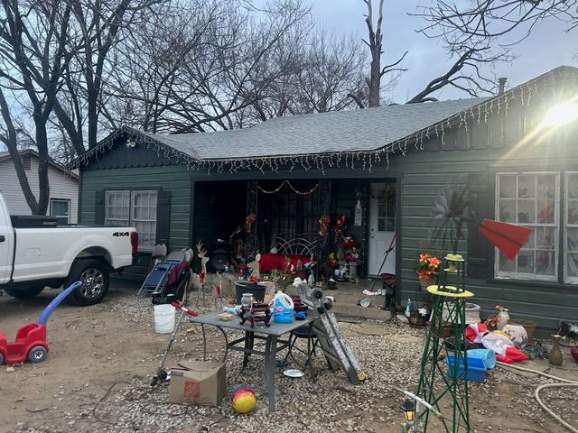 5725 Spencer Street, Fort Worth, TX 76119