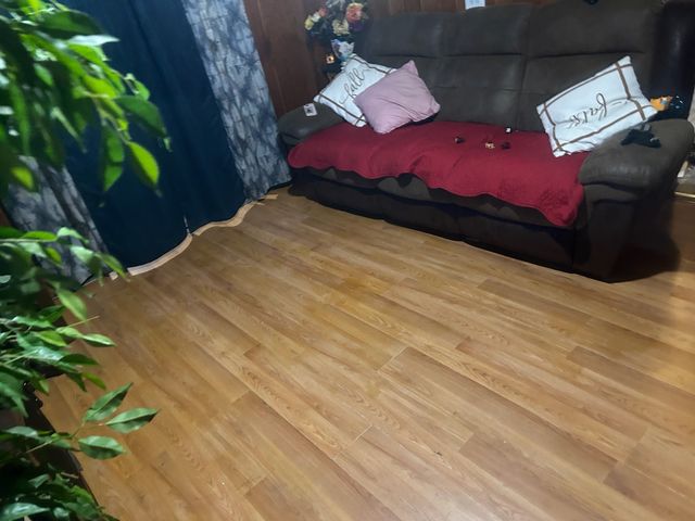 5725 Spencer Street, Fort Worth, TX 76119