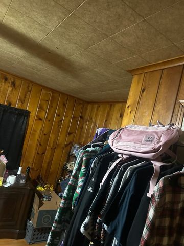 5725 Spencer Street, Fort Worth, TX 76119