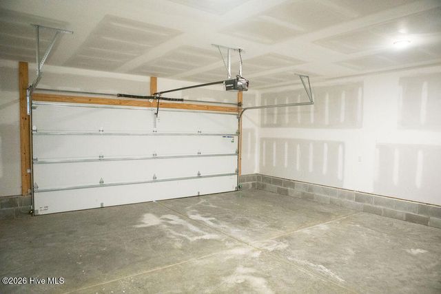 102 Michael Thomas Place, La Grange, NC 28551