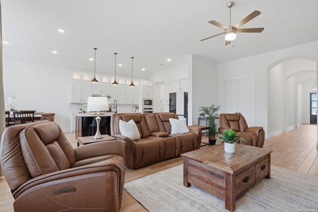 10502 Merrick Run, San Antonio, TX 78254