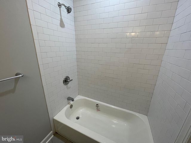 804 RANDOLPH ST NE, Washington, DC 20017