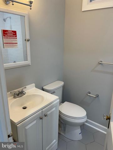 804 RANDOLPH ST NE, Washington, DC 20017