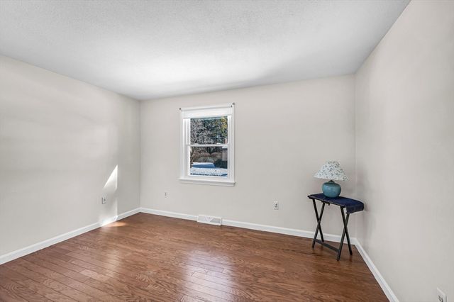 88 Basil Rd, Chicopee, MA 01020