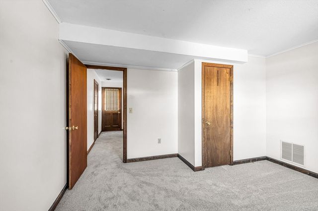 88 Basil Rd, Chicopee, MA 01020