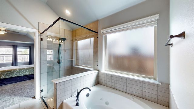 544 Wildriver Trail, Fort Worth, TX 76131