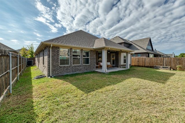 544 Wildriver Trail, Fort Worth, TX 76131