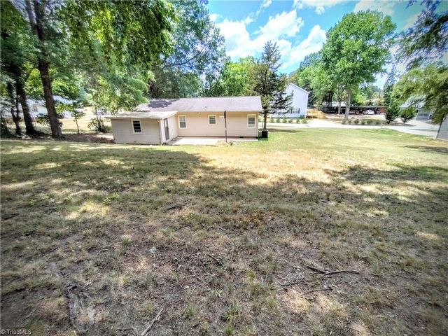 826 Graylyn Drive, High Point, NC 27263