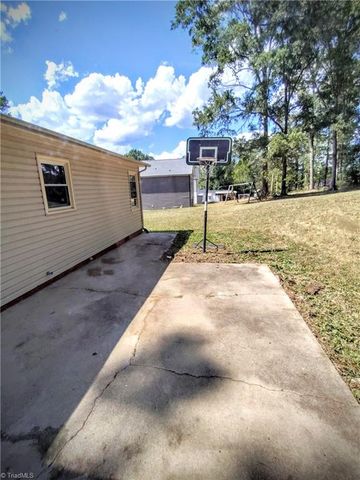 826 Graylyn Drive, High Point, NC 27263