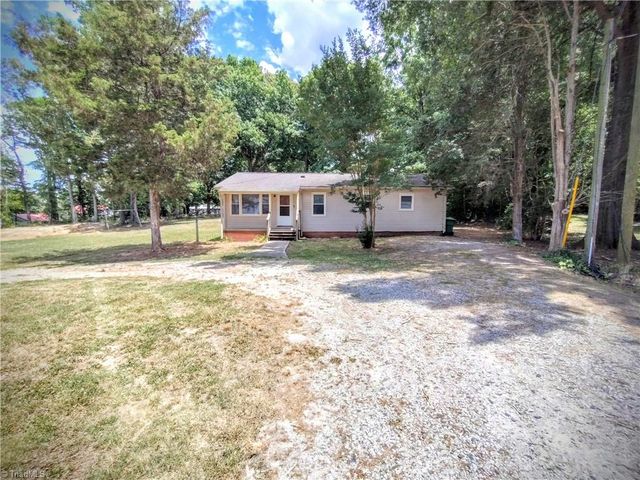 826 Graylyn Drive, High Point, NC 27263