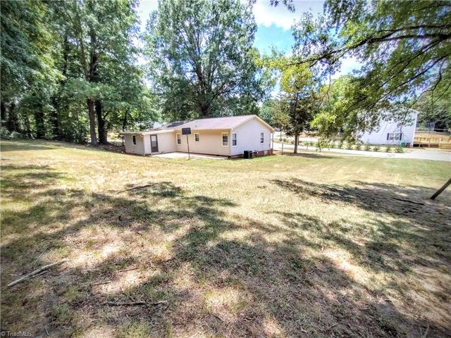 826 Graylyn Drive, High Point, NC 27263