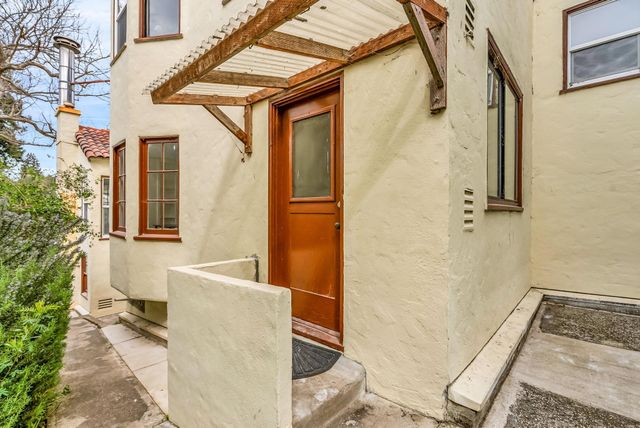 2340 Virginia St, Berkeley, CA 94709