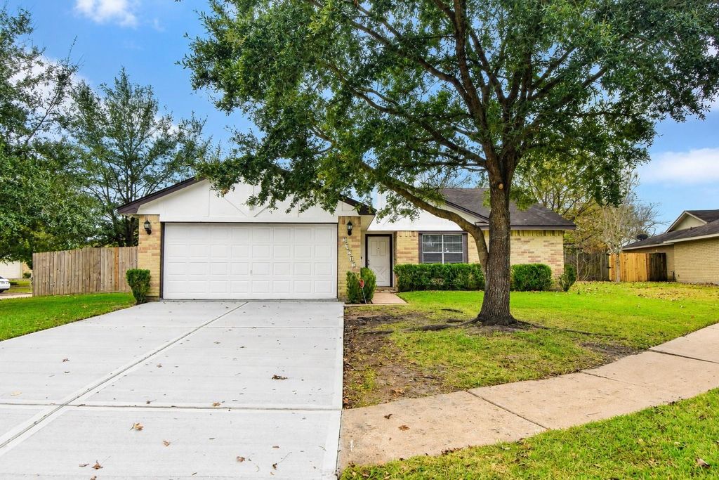 14203 Long River Court, Sugar Land, TX 77498