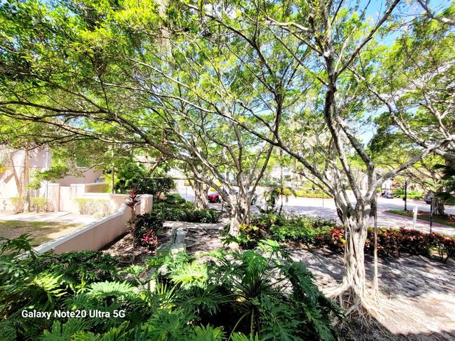 12112 St. Andrews Place 210, Miramar, FL 33025