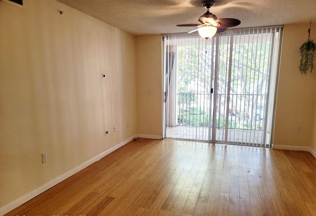 12112 St. Andrews Place 210, Miramar, FL 33025